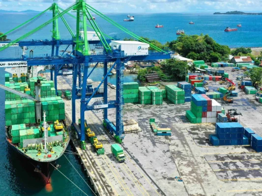 pelabuhan di sorong
