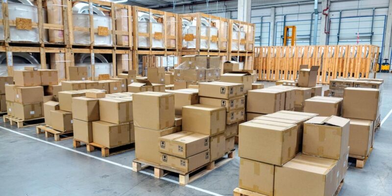 Perbedaan Pengiriman Barang Reguler, Express, dan Cargo